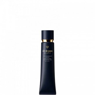 Cle De Peau Pore Refining...