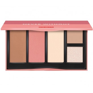 Pupa Never Without Palette...