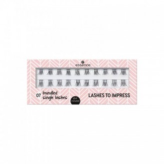 Essence Lashes To Impress...