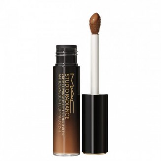 Mac Cosmetics Studio...