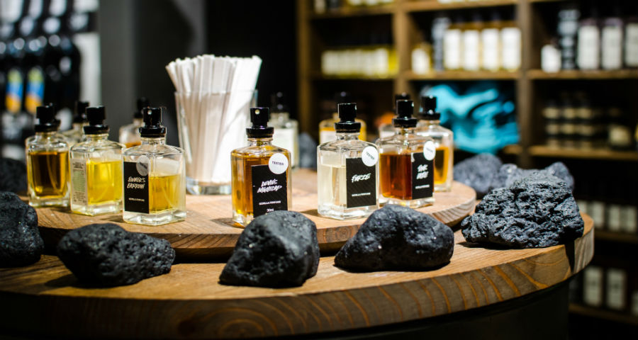 Tutti i consigli per scegliere un nuovo profumo Tutti i consigli per scegliere un nuovo profumo
