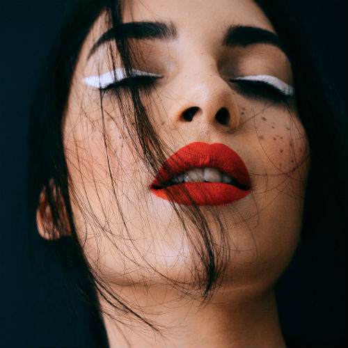 Quest'estate non indossare il solito rossetto!