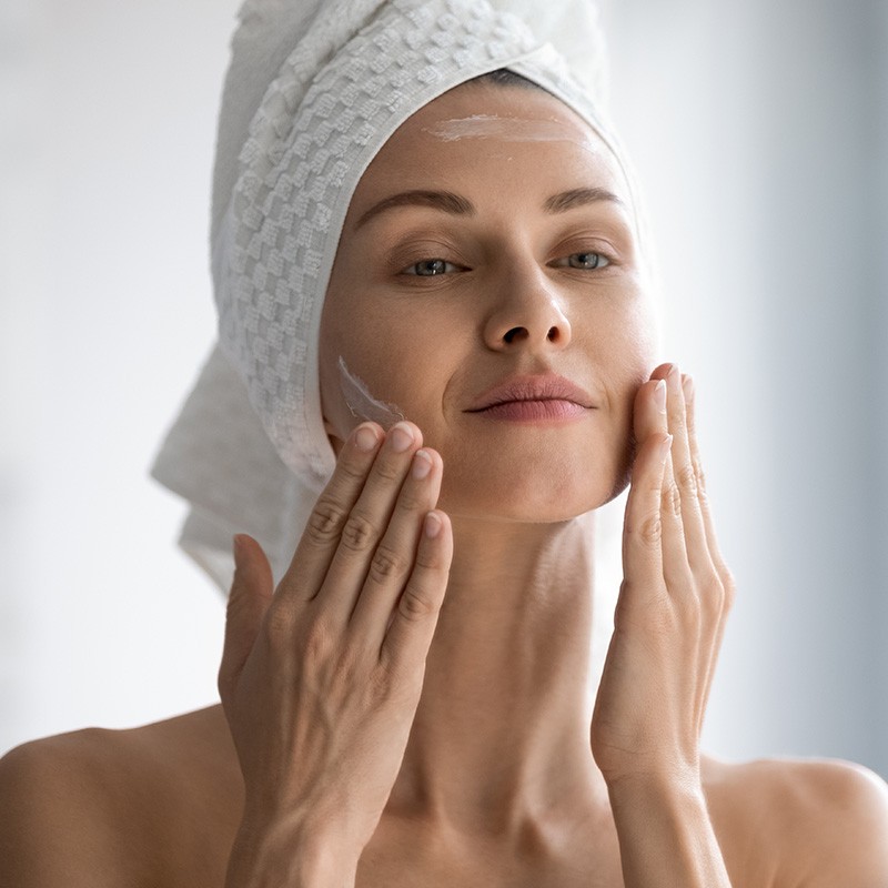 Creme viso per ogni età: come scegliere il prodotto giusto