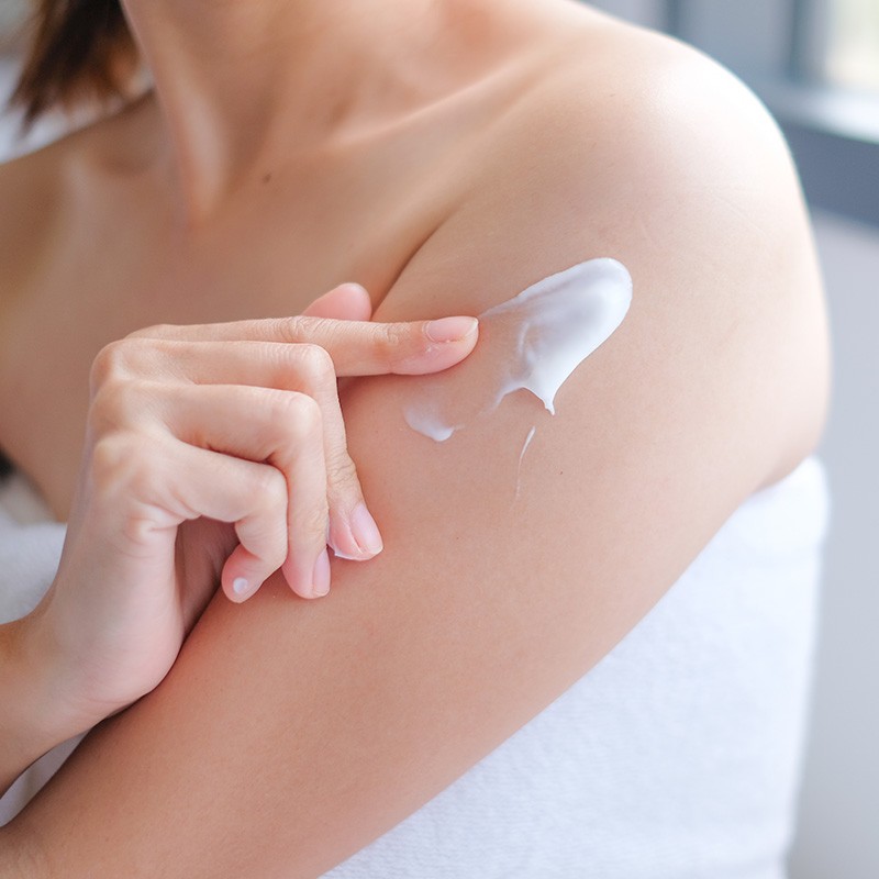 Doposole vs Crema Idratante: perché non sono la stessa cosa (e rischi di rovinare l'abbronzatura)